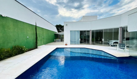 Casa à venda com 4 suítes no condomínio Dos Lagos, Itupeva - SP