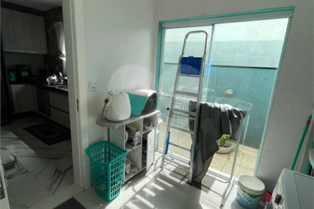 Casa à venda com 1 quarto, sendo 3 suítes, no condomínio Aruã Brisas I, Mogi das Cruzes - SP