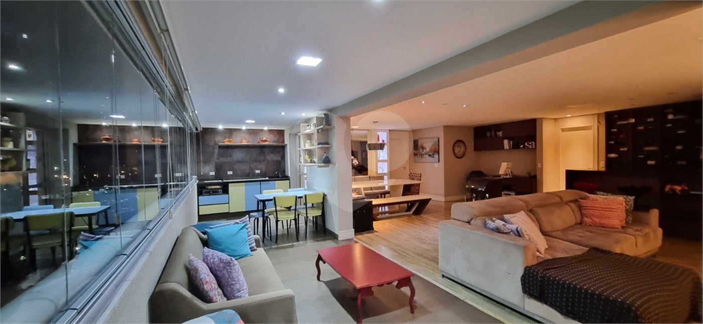 Apartamento à venda com 3 suítes em Jardim Londrina, São Paulo, SP