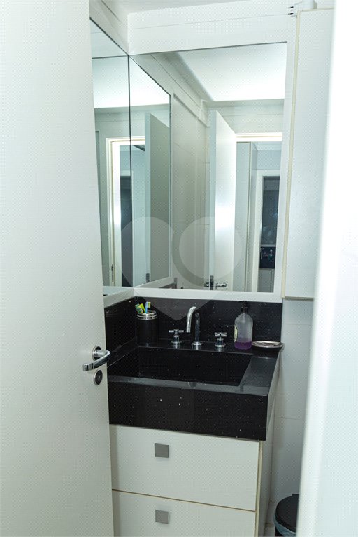 Apartamento à venda com 4 quartos, sendo 2 suítes, em Moema, São Paulo, SP