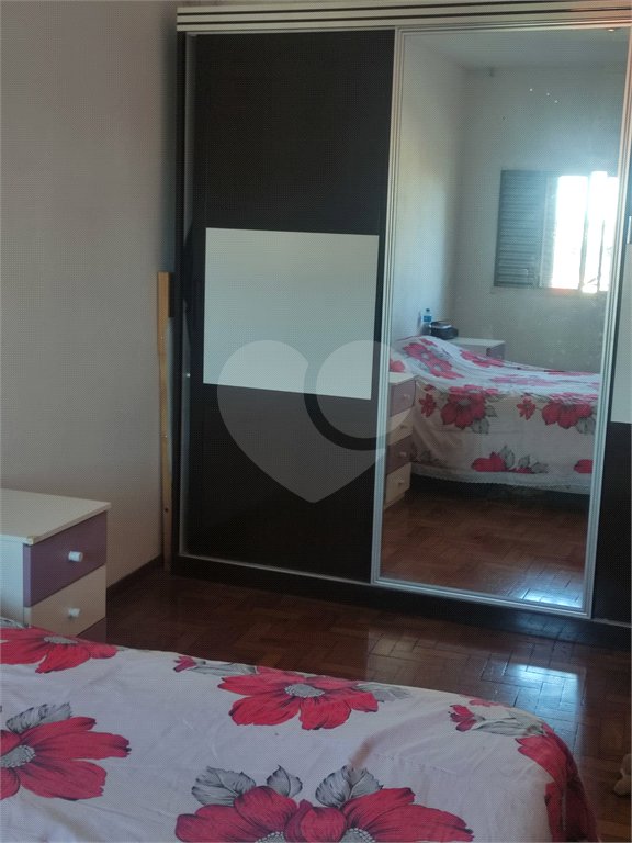 Sobrado à venda com 3 quartos no Brasilândia, São Paulo, SP
