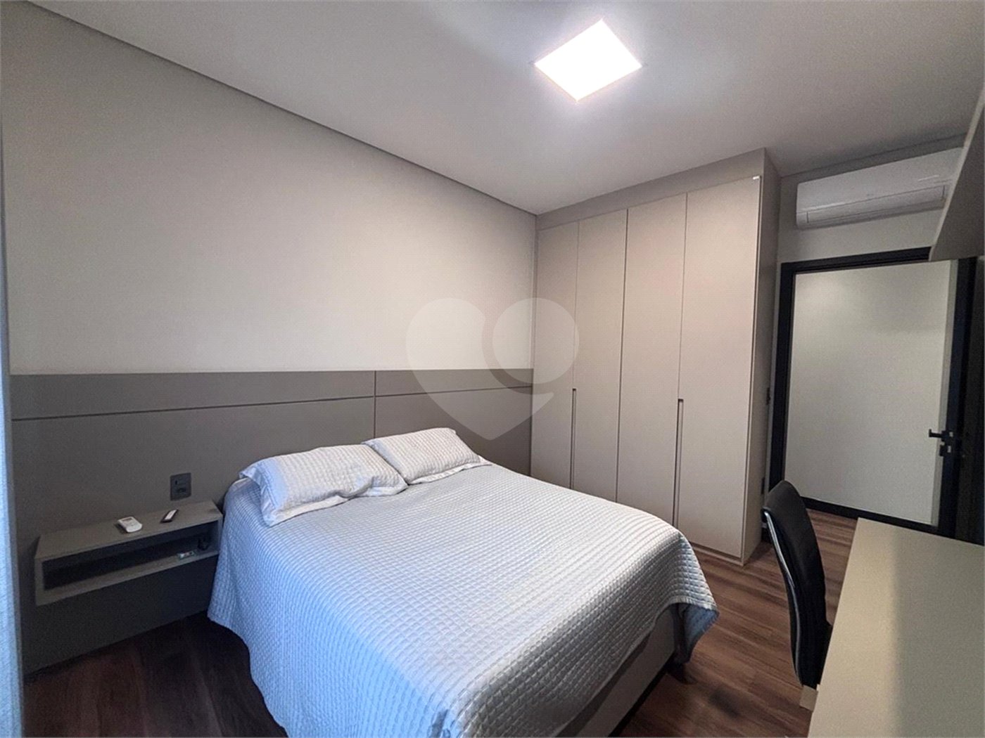 Casa à venda com 4 suítes no condomínio Alphaville Nova Esplanada 4, Votorantim - SP
