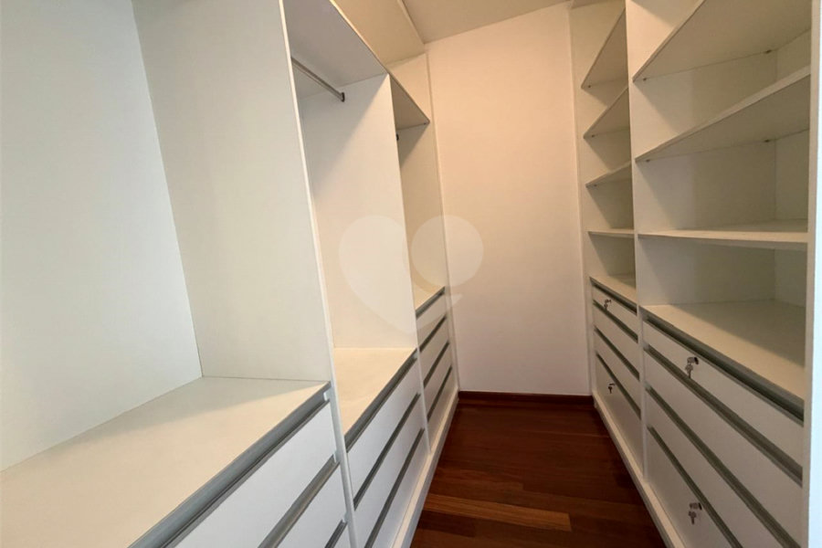 Apartamento à venda com 3 suítes em Santana, São Paulo, SP
