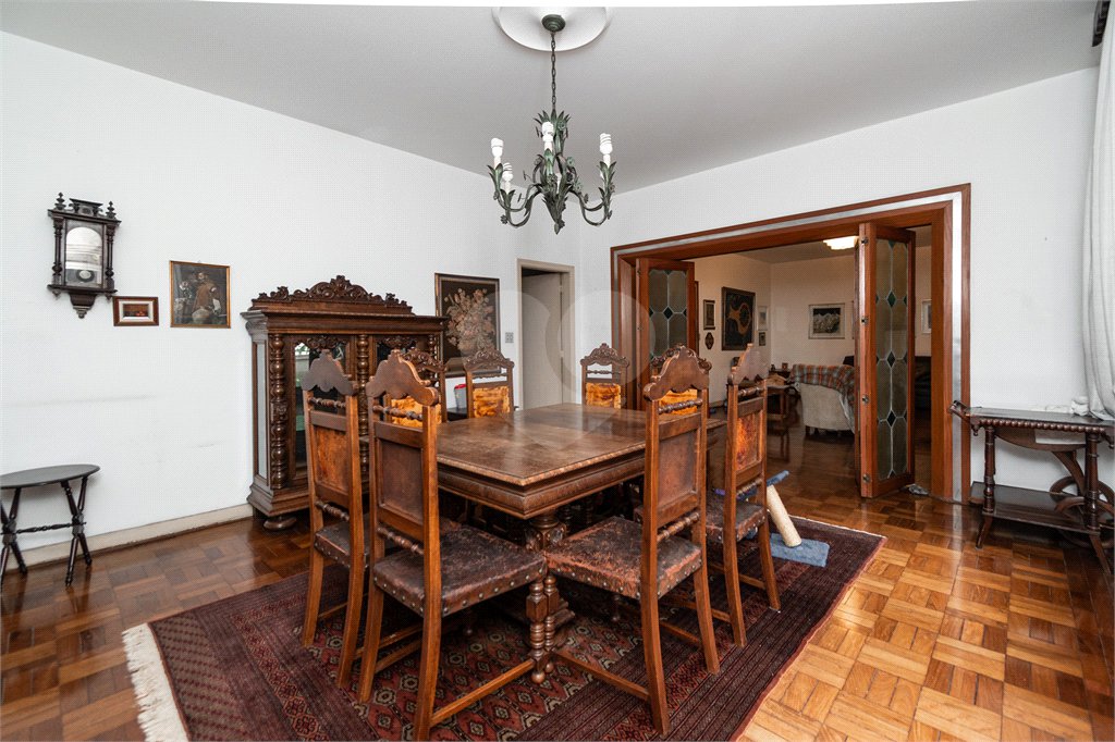 Apartamento à venda com 4 quartos, sendo 1 suíte, em Higienópolis, São Paulo, SP