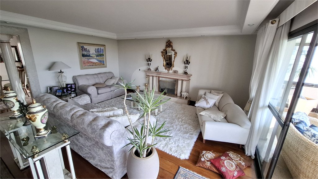 Apartamento à venda com 4 suítes em Santana, São Paulo, SP