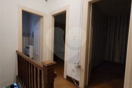 Sobrado à venda ou para alugar com 3 quartos em Vila Mariana, São Paulo, SP