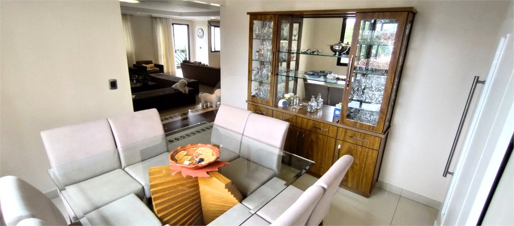 Apartamento à venda com 3 suítes em Tatuapé, São Paulo, SP