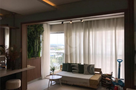 Apartamento à venda com 3 quartos, sendo 1 suíte, em Condomínio Royal Park, São José dos Campos, SP