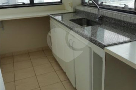 Sala Comercial na Liberdade