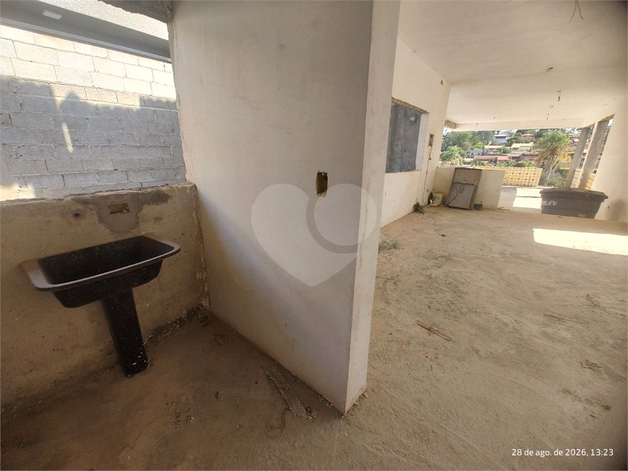 Terreno 810 metros à venda em Atibaia com projeto aprovado exclusivo de alto padrão com construção inacabada
