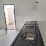 Casa a venda com 04 suítes área gourmet e 6 vagas para autos em condominio fechado Atibaia