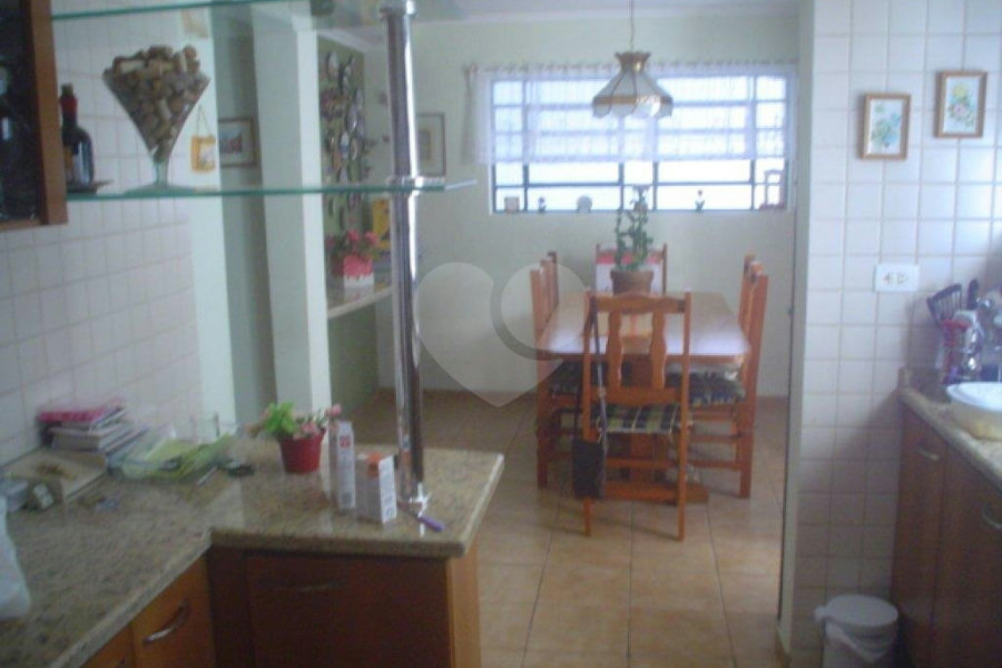 Sobrado à venda com 3 quartos, sendo 2 suítes, em Tremembé, São Paulo, SP