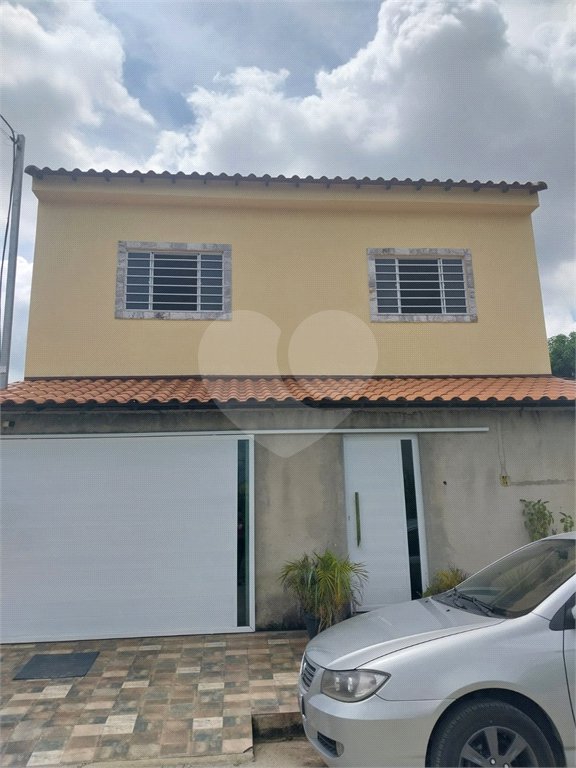 Casa à venda com 4 quartos, sendo 1 suíte, no condomínio Gramado do Mendanha, Rio de Janeiro - RJ