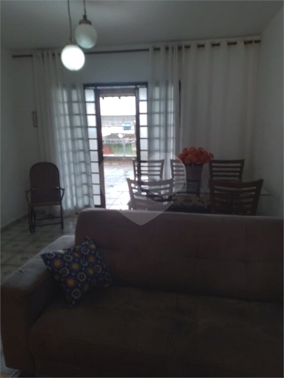 Sobrado à venda com 4 quartos no Brasilândia, São Paulo, SP