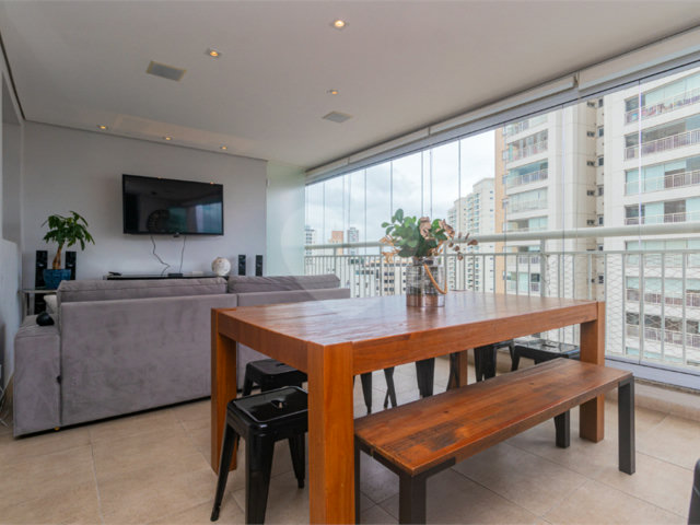 Apartamento à venda com 3 suítes em Vila Mascote, São Paulo, SP