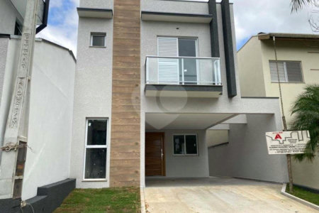Sobrado à venda com 3 quartos, sendo 1 suíte,  em Parque das Figueiras, Mogi das Cruzes, SP