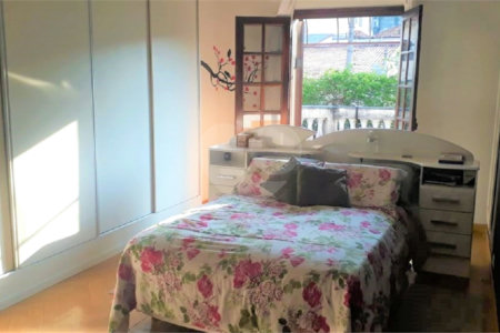 Sobrado à venda com 4 quartos em Vila Aurora (zona Norte), São Paulo, SP