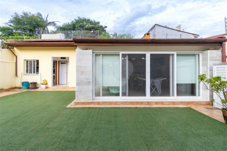 Casa à venda com 3 quartos, sendo 1 suíte,  em Vila Cordeiro, São Paulo, SP