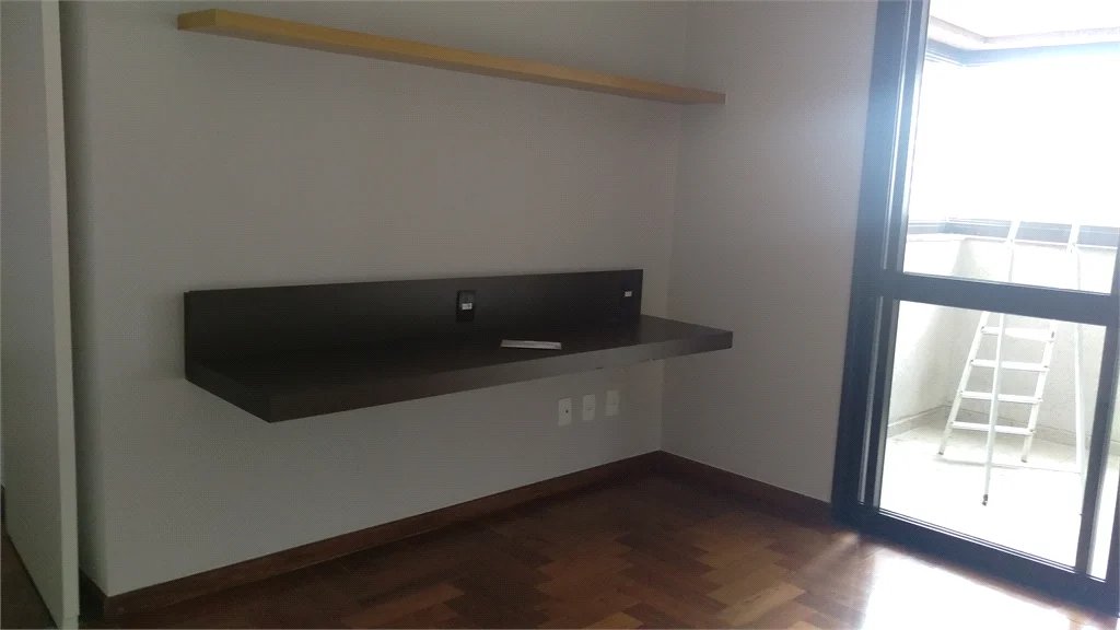 Apartamento à venda com 4 suítes em Vila Suzana, São Paulo, SP