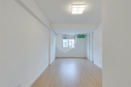 Casa de Vila à venda com 3 quartos, sendo 2 suítes, em Santo Amaro, São Paulo, SP