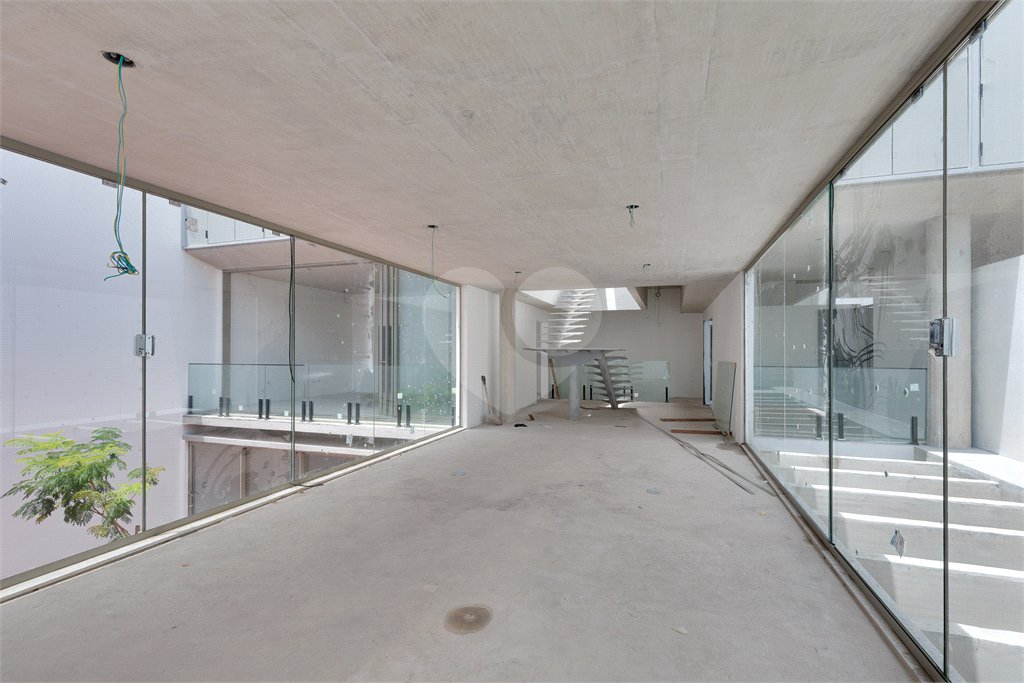 Casa à venda com 3 suítes no condomínio Residencial Heron 140, São Paulo - SP