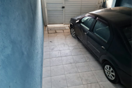Casa à venda com 3 quartos em Jardim das Esmeraldas, São Paulo, SP