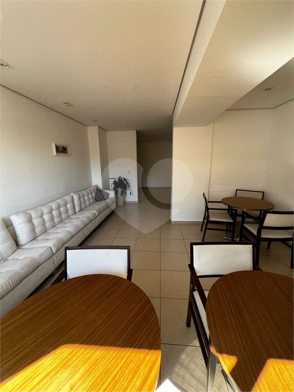 Apartamento à venda com 3 quartos, sendo 2 suítes, em Parque Reboucas, São Paulo, SP
