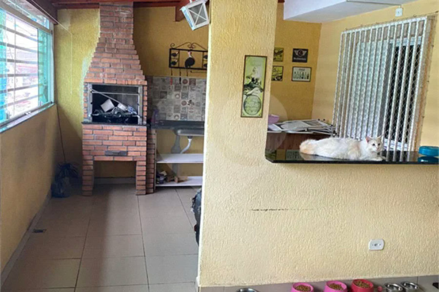 Sobrado à venda com 2 suítes em Santa Terezinha, São Paulo, SP