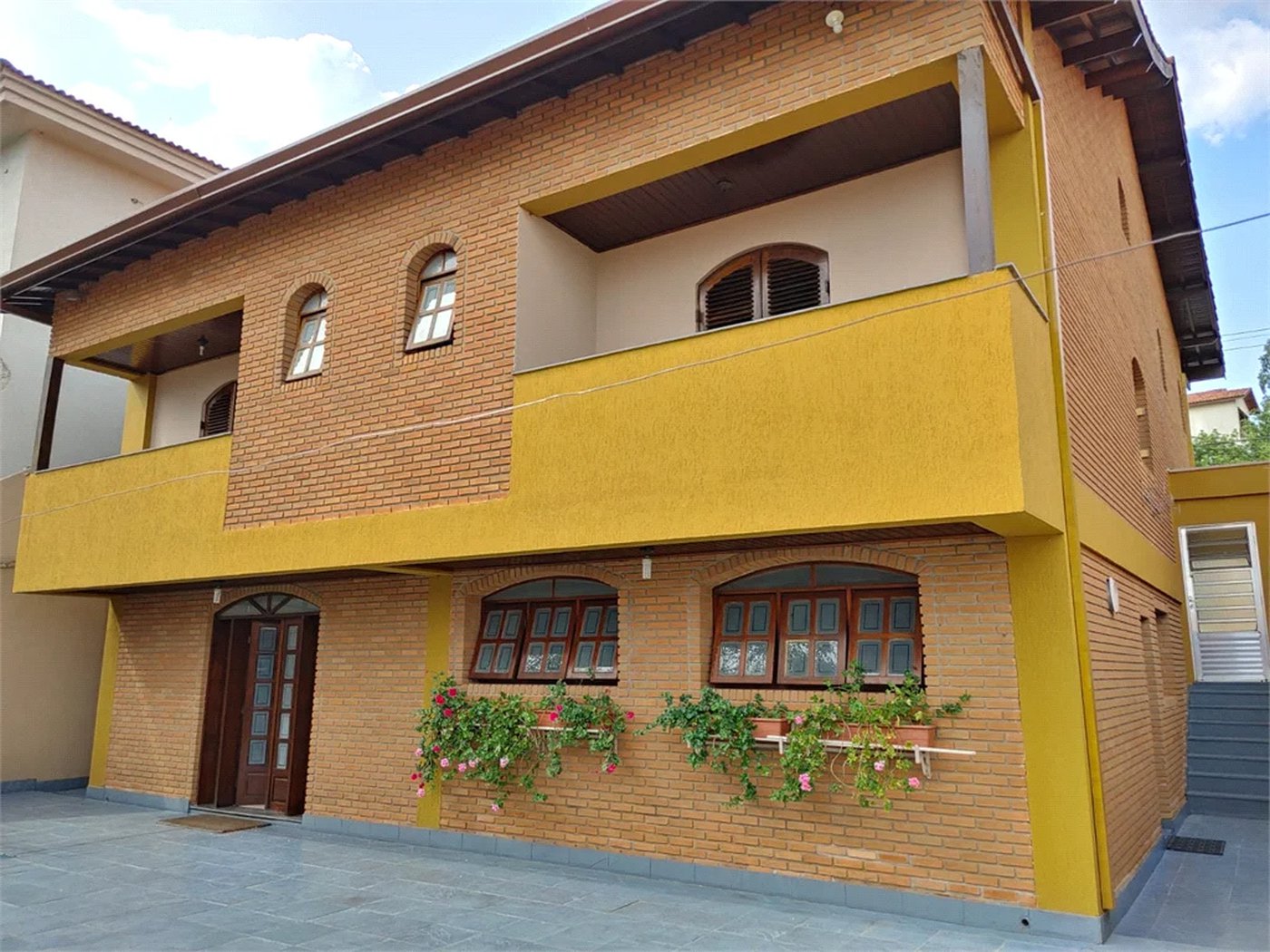 Casa à venda com 4 quartos, sendo 2 suítes, em Parque dos Príncipes, São Paulo, SP