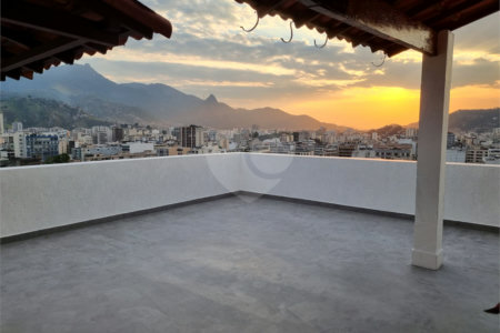 Cobertura à venda com 4 quartos, sendo 1 suíte, em Tijuca, Rio de Janeiro, RJ