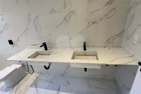 Casa à venda com 4 suítes no condomínio Residencial Granville, Atibaia - SP