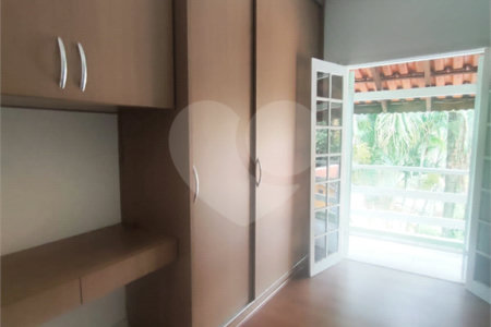Casa à venda com 4 quartos, sendo 1 suíte, em Ivoturucaia, Jundiaí, SP