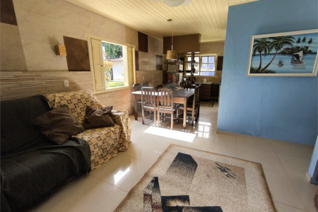 Casa à venda com 4 quartos, sendo 2 suítes, no Centro, Santa Cruz Cabrália, BA