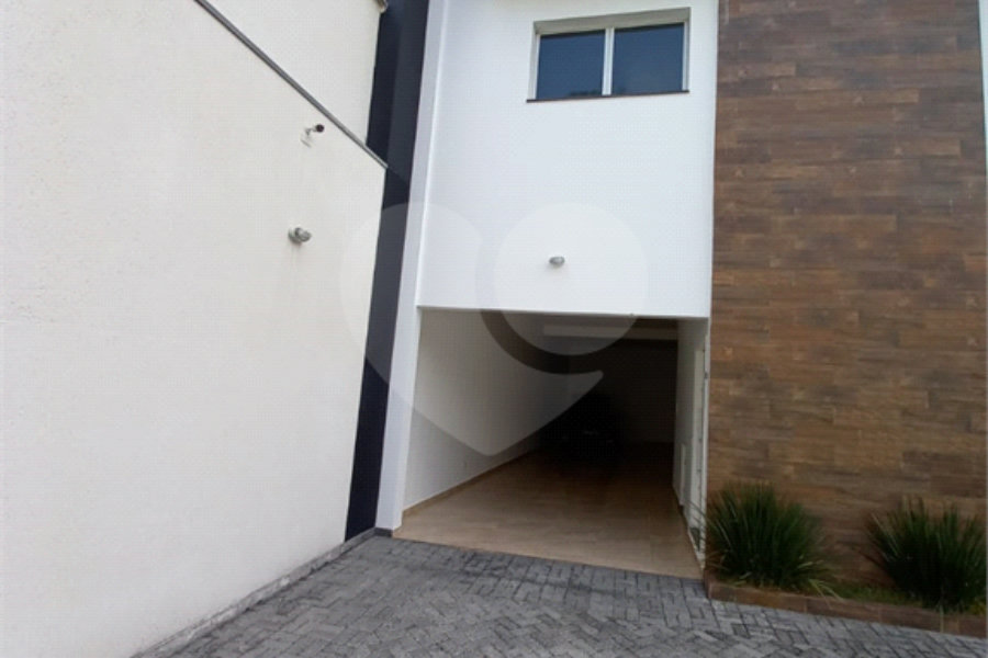 Casa para alugar com 4 suítes no condomínio Milenium, São Paulo - SP
