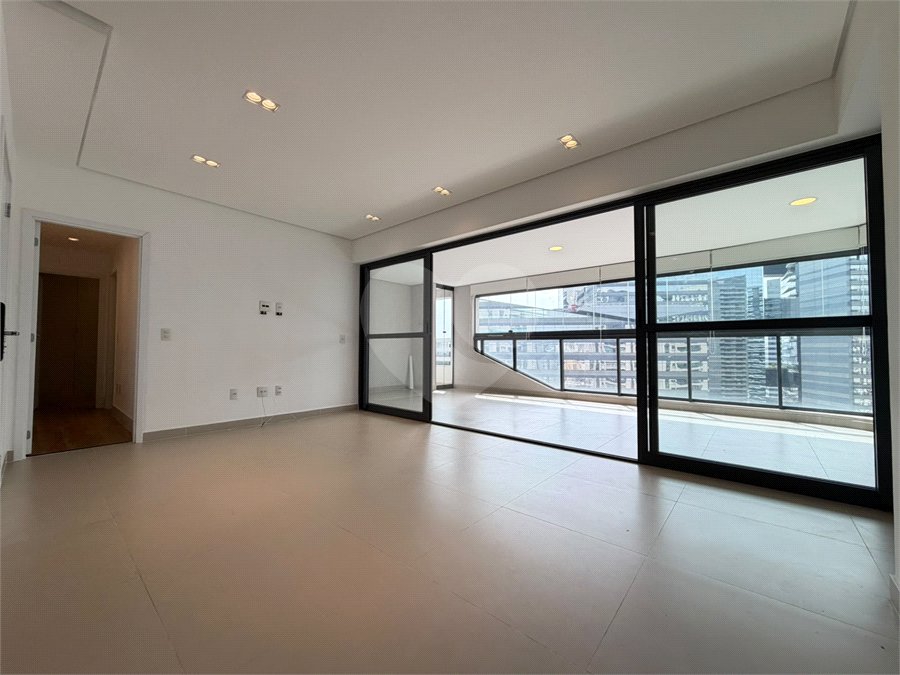 Apartamento à venda com 3 suítes em Chácara Santo Antônio (zona Sul), São Paulo, SP