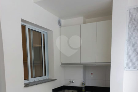Apartamento à venda com 2 quartos, sendo 1 suíte, em Parque Campolim, Sorocaba, SP