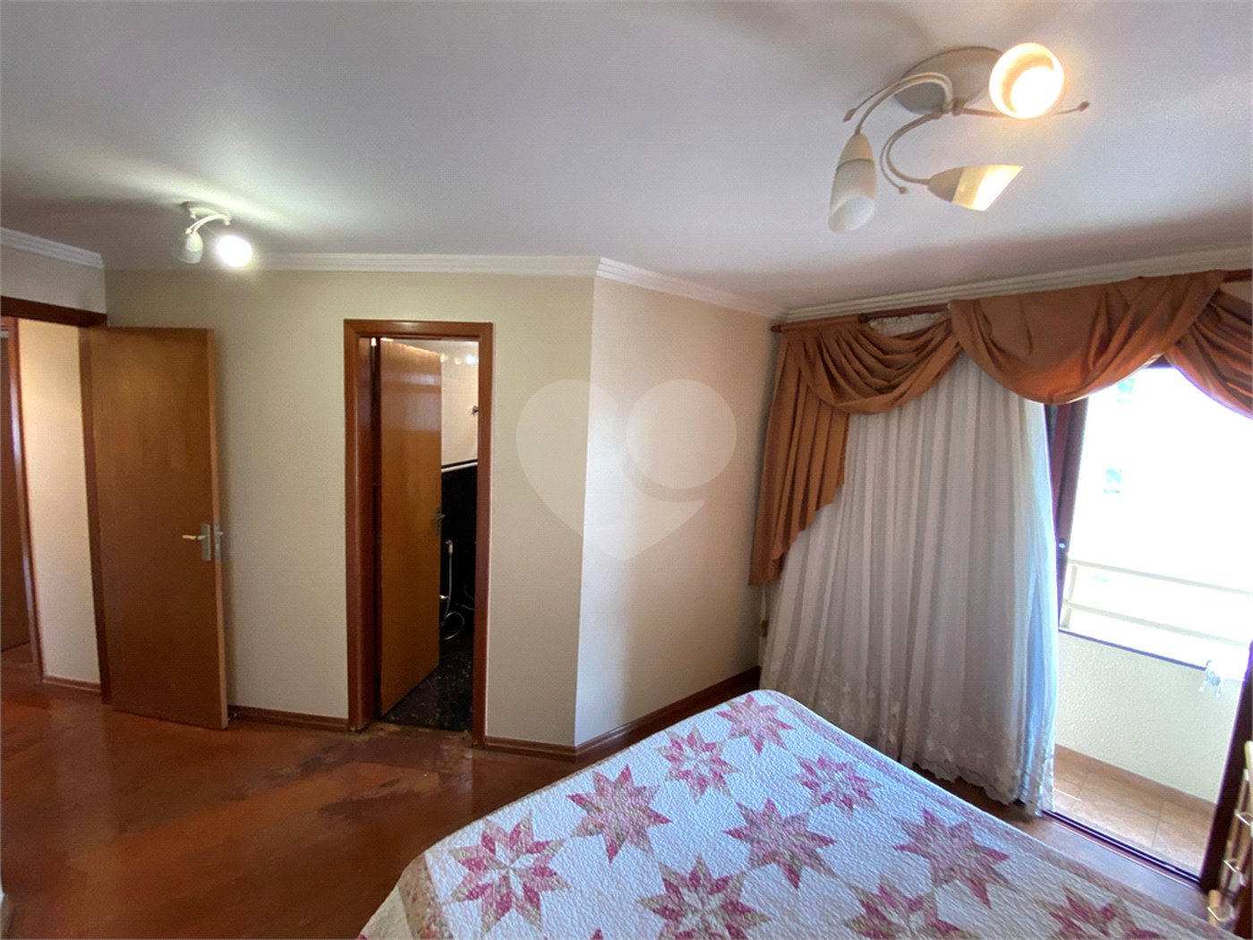 Duplex à venda com 4 suítes em Santana, São Paulo, SP
