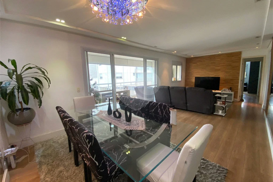 Apartamento à venda com 3 quartos, sendo 1 suíte,  em Santana, São Paulo, SP