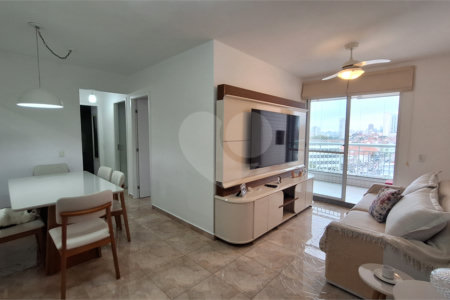 Apartamento à venda com 3 quartos, sendo 1 suíte, em Vila Paiva, São Paulo, SP