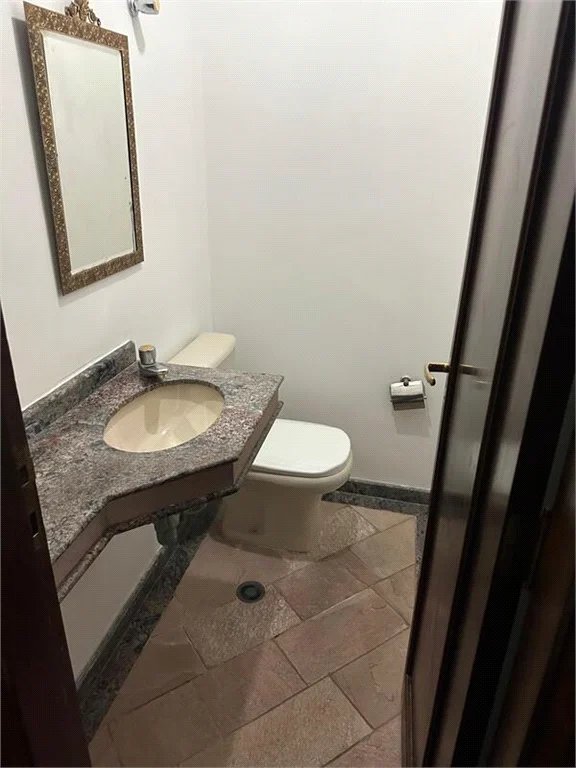 Apartamento para alugar com 4 quartos, sendo 2 suítes, em Real Parque, São Paulo, SP