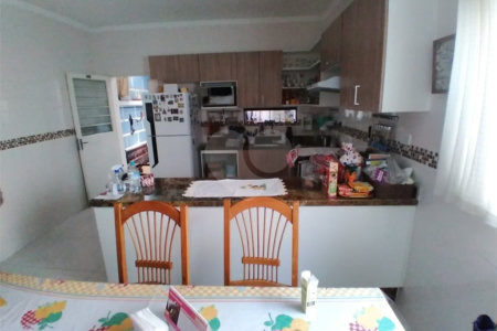Sobrado à venda com 3 quartos, sendo 1 suíte,  em Vila Medeiros, São Paulo, SP
