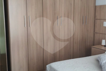 Sobrado à venda com 3 quartos, sendo 1 suíte, em Chora Menino, São Paulo, SP