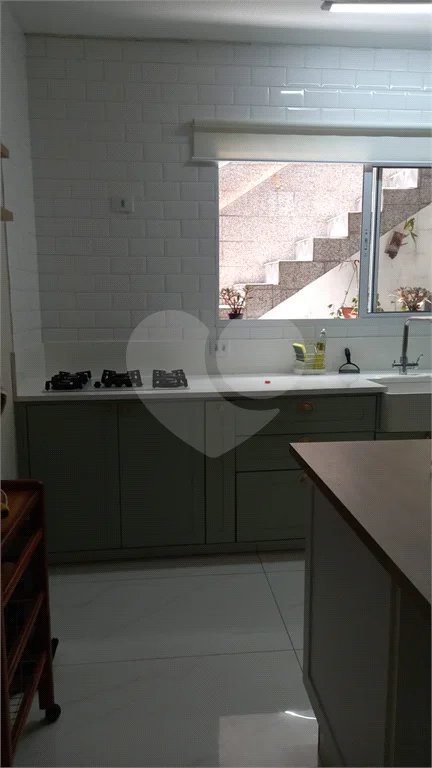 Sobrado à venda com 2 quartos, sendo 1 suíte, em Tremembé, São Paulo, SP