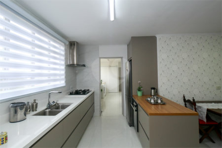 Apartamento à venda com 4 quartos, sendo 1 suíte, em Chácara Santo Antônio (zona Sul), São Paulo, SP