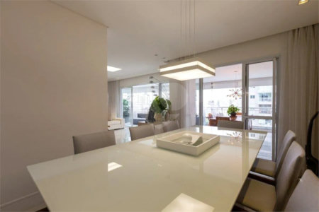 Apartamento à venda com 3 suítes em Vila Romana, São Paulo, SP
