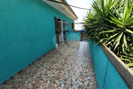 Sobrado à venda com 4 quartos, sendo 1 suíte, em Vila Prel, São Paulo, SP