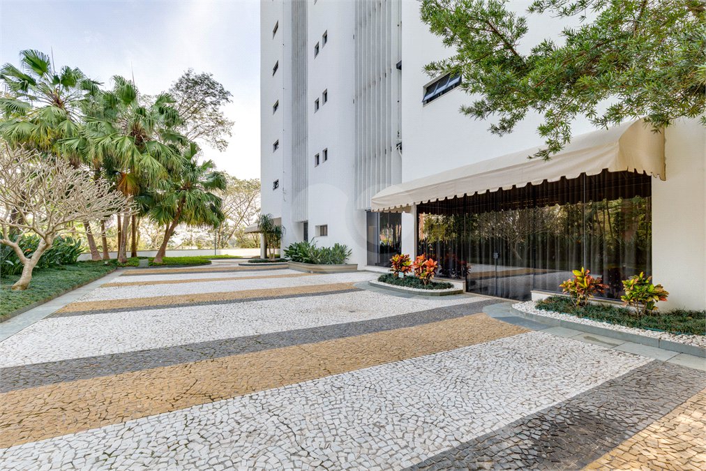 Apartamento à venda com 4 suítes em Alto da Boa Vista, São Paulo, SP