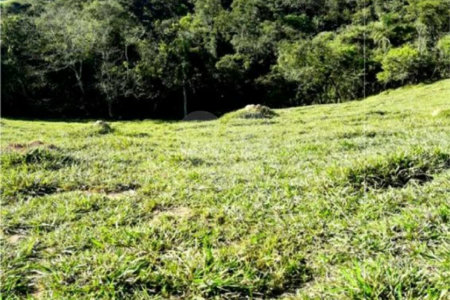 Chácara à venda no Centro, Monte Sião, MG