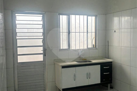 Casa à venda com 2 quartos, sendo 1 suíte, em Paisagem Colonial, São Roque, SP