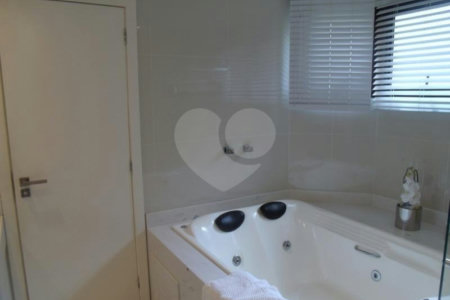 Apartamento à venda com 4 suítes em Jardim Vitória Régia, São Paulo, SP